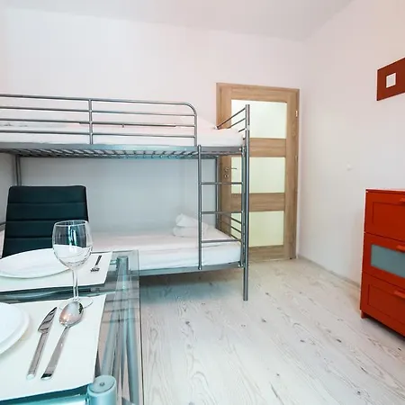 Rent A Flat Beach - Krasickiego St. דירה *